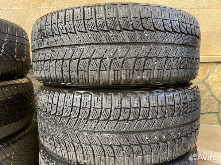 Michelin X-Ice XI3 215/55 R17 98H