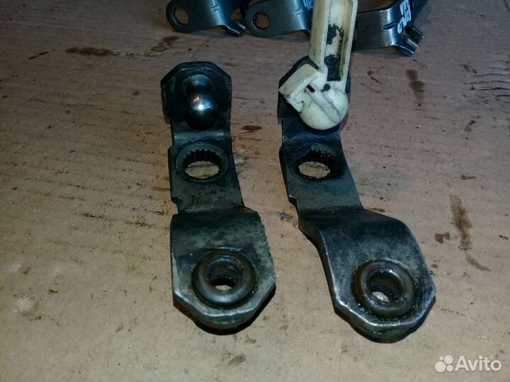 Рычаг выбора передач Chery Amulet A15