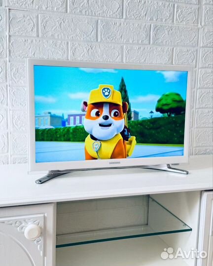 Белый SMART TV,Wi-Fi Samsung 22 дюйма