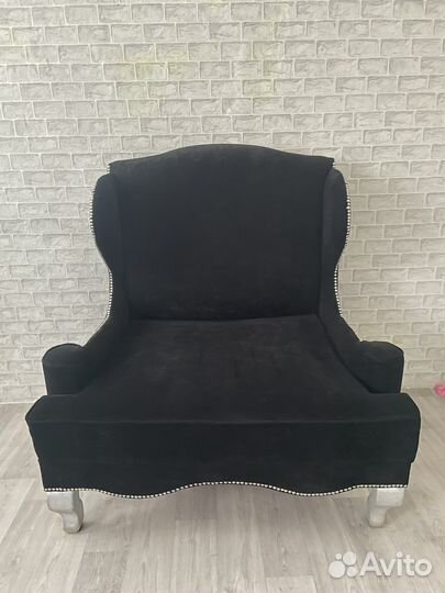 Диван интерьерный