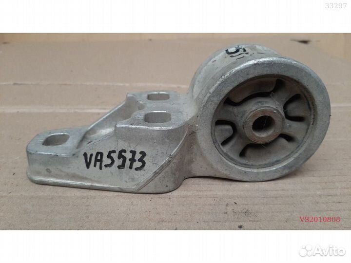 Сайлент-блок volkswagen passat B5 задний правый