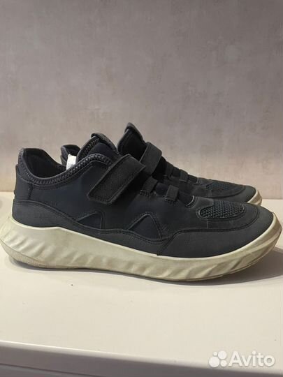 Кроссовки кожаные ecco. 40