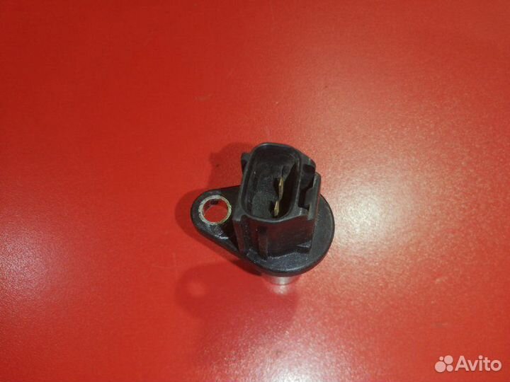 Датчик положения распредвала Toyota Premio ZZT240