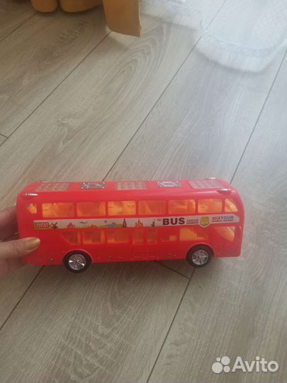 Игрушка автобус