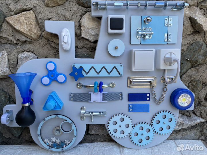 Бизиборд трактор