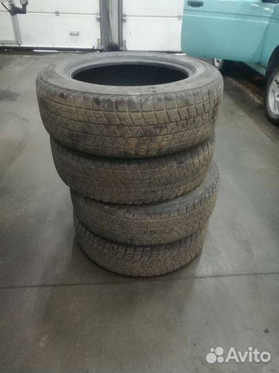 Bridgestone Blizzak DM-V1 225/65 R18