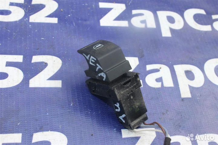 Кнопка стеклоподъемника Фольксваген Джетта 6