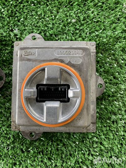 Блок розжига ксенона Ford Kuga II (2011–2017)