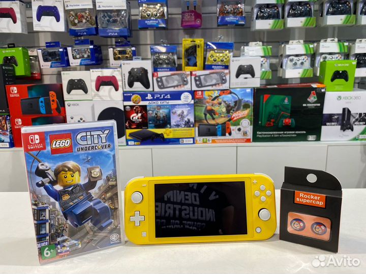 Nintendo Switch Lite + накладки + Lego City Under