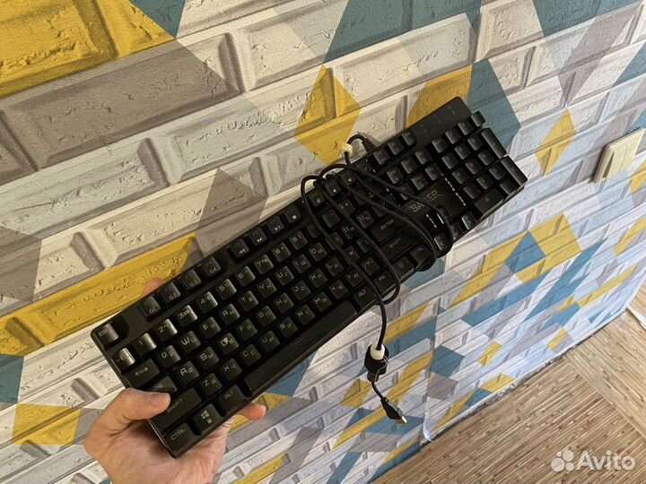 Игровая клавиатура Dexp Saber