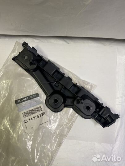 631427092R Кронштейн бампера Renault Logan II пере