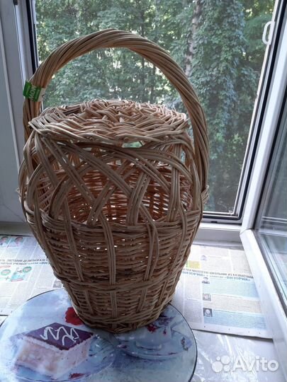 Корзина плетеная