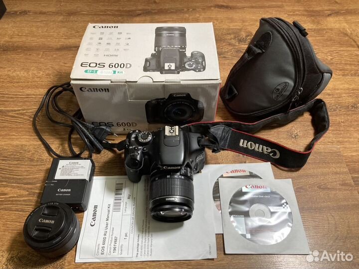 Зеркальный фотоаппарат