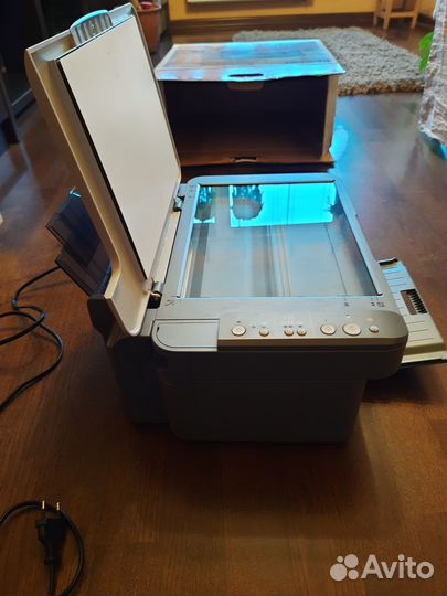 Цветной лазерный принтер epson