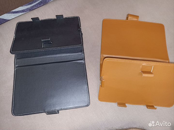 Чехлы для планшетов