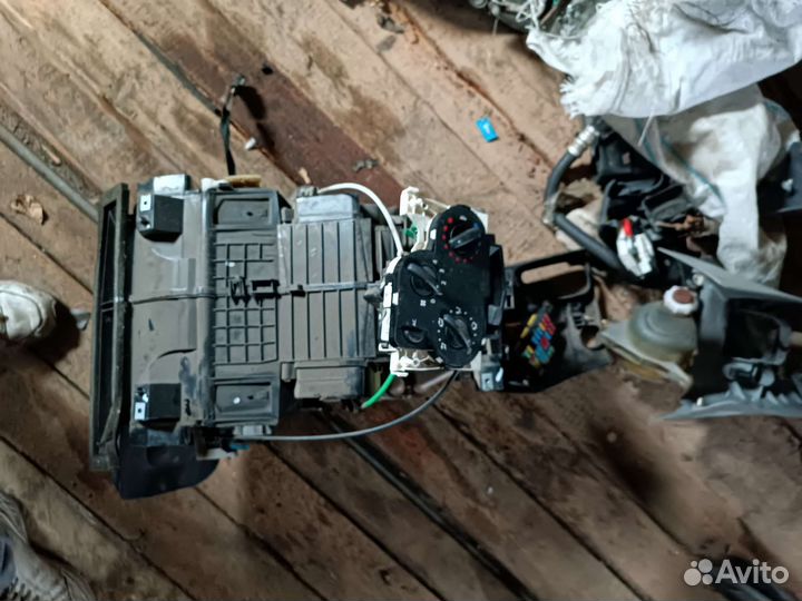 Печка с кондиционером Рено Логан 1