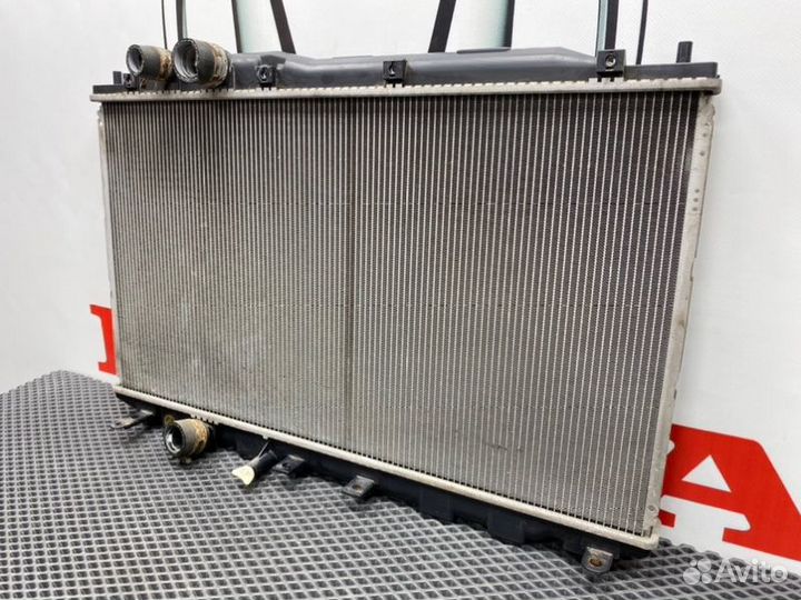 Радиатор охлаждения двигателя Honda Civic FD(4Д)