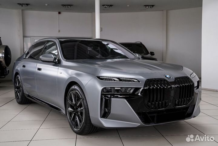 BMW 7 серия 3.0 AT, 2023, 4 400 км