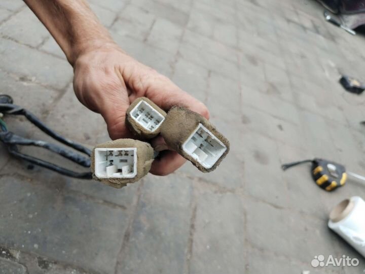 Кнопки стеклоподъемников мазда кседос6mazdaxedos6