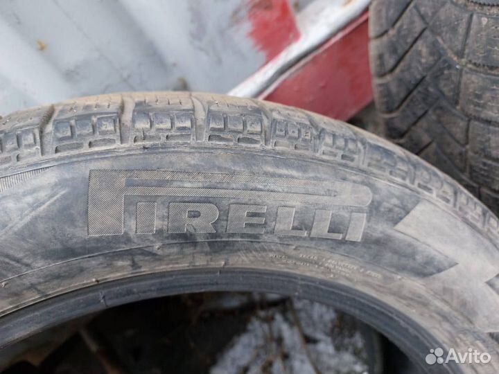 Pirelli Winter Ice Control 215/55 R17 98H