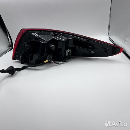 Фонарь задний левый Kia Rio 4 x-line LED