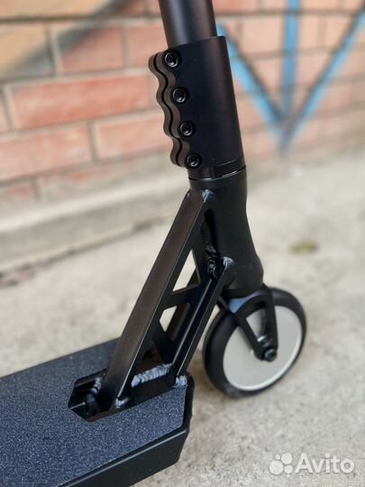 Трюковой самокат tech team zorg