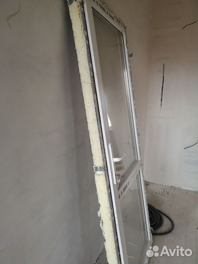 Балконная дверь