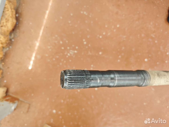 Полуось правя lacetti