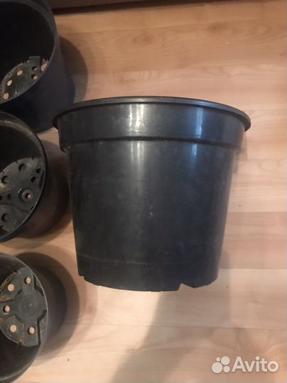 Горшок для цветов пластиковый