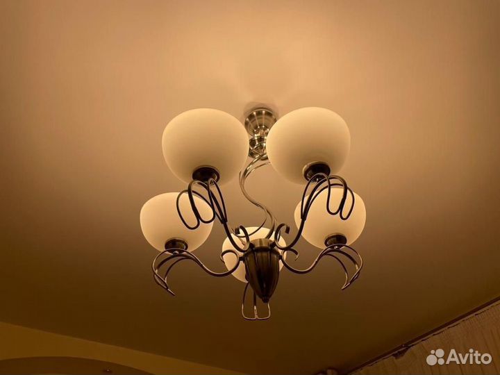 Люстра античная