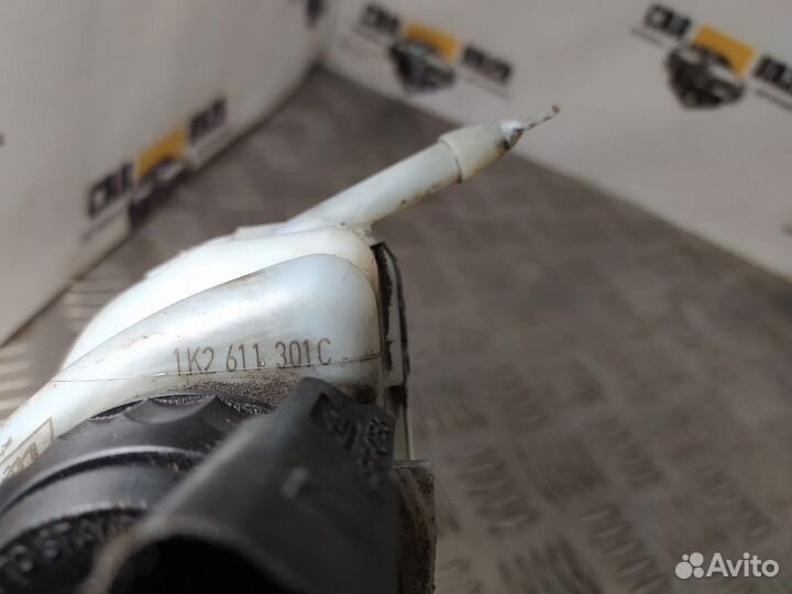 Бачок главного тормозного цилиндра