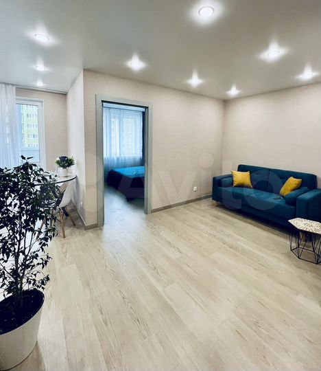 2-к. квартира, 42 м², 22/25 эт.