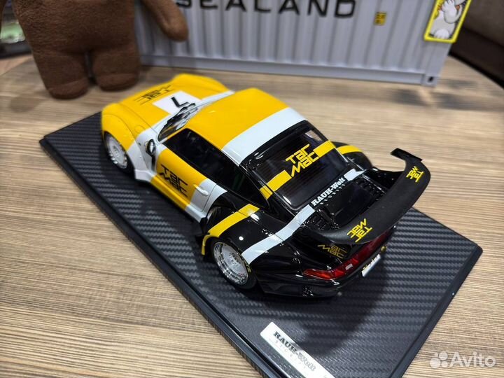 IG1956 Ignition Model Porsche 911 RWB 993 1:18