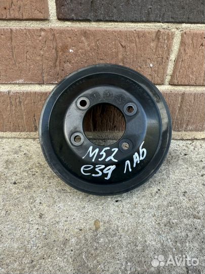 Шкив помпы бмв е36 е34 е39 е38 M50 M52
