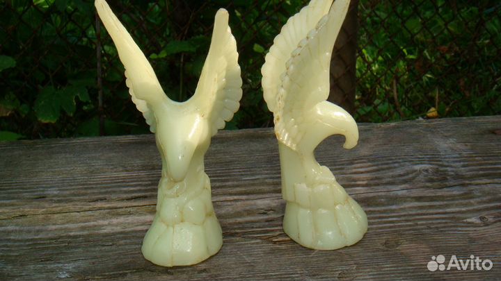 Статуэтка Орел