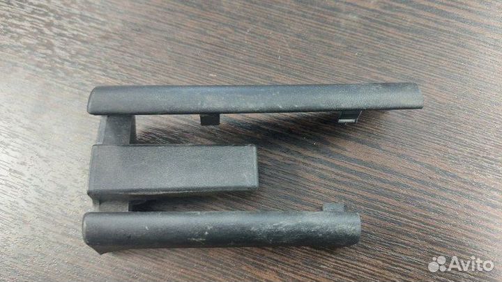 Заглушка крепления сиденья передняя правая Bmw Bmw