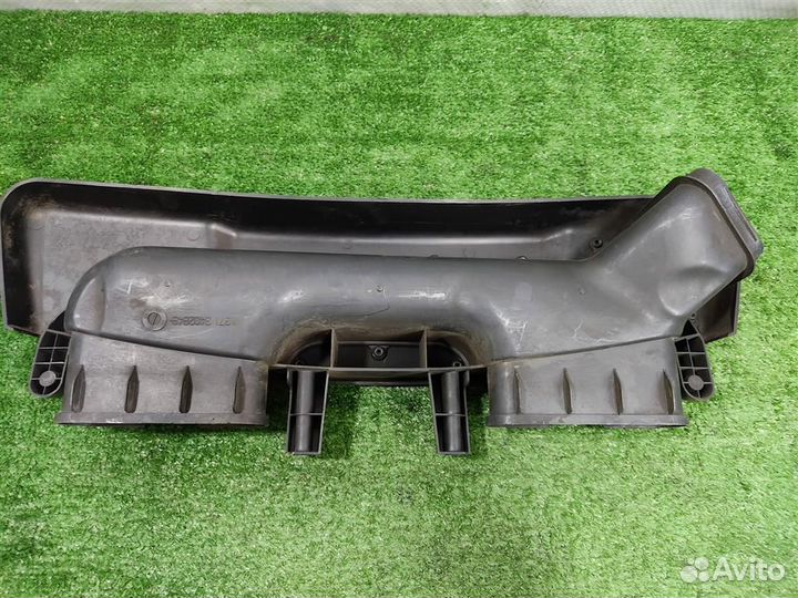 Воздуховод BMW X3 (E83) 2004