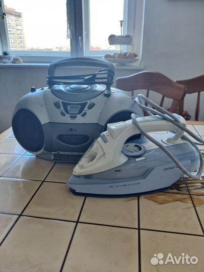 Смарт часы, утюг,бумбокс