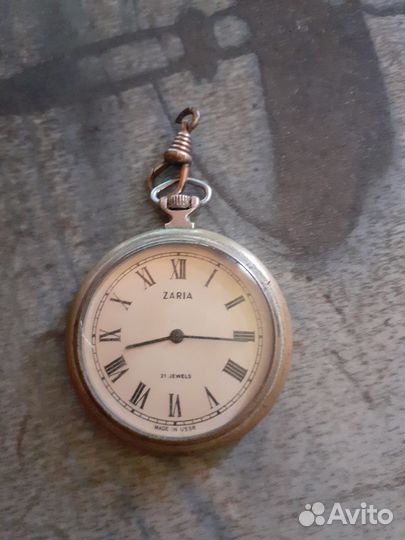 Продам Часы 1933 года