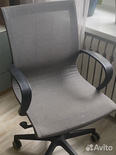 Офисный стул