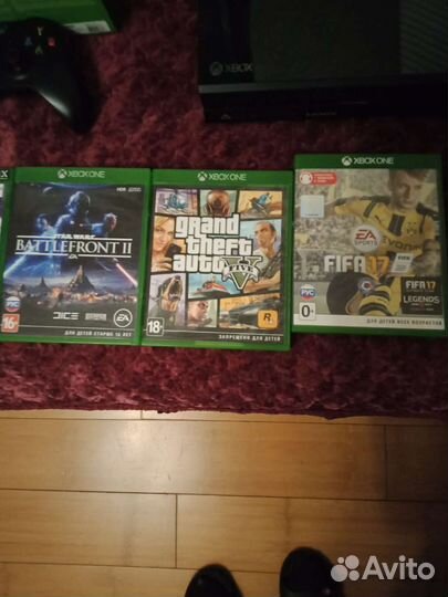 Xbox one + 2 геймпада+ 6 игр