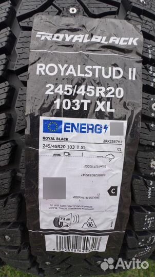 Royal Black Royal Stud II 245/45 R20 103T