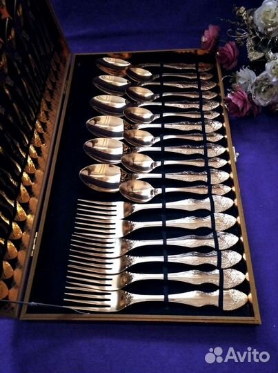 Столовые приборы Италия. оригин в кейсе 12/36 пр