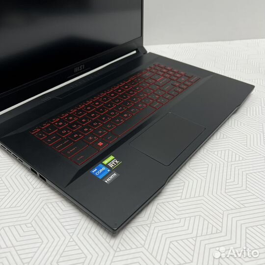 Ноутбук MSI Katana GF76