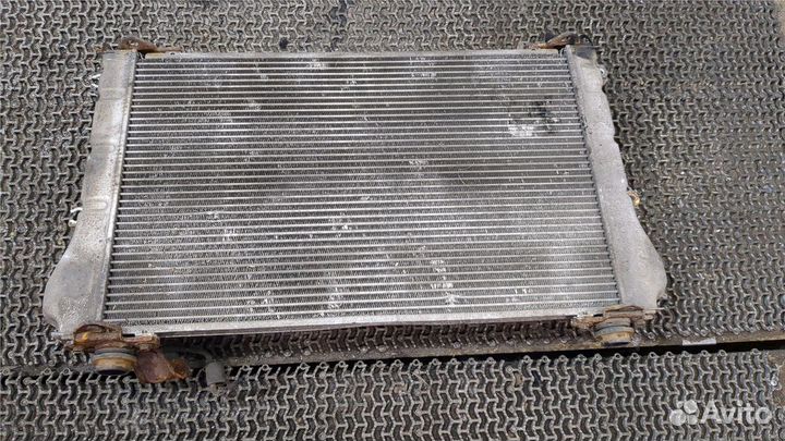 Радиатор интеркулера Toyota RAV 4, 2006