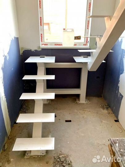 Каркас лестницы из металла