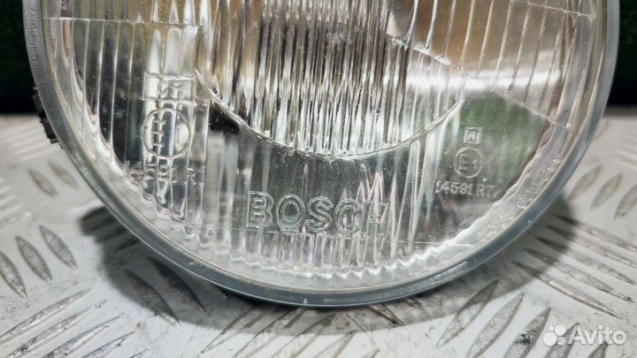 Фара передняя правая Volkswagen Polo 2 0301400010