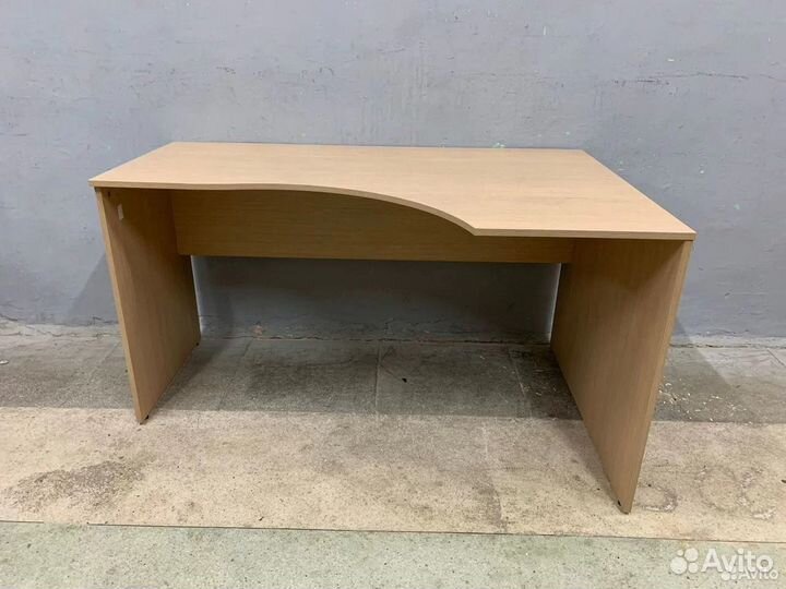 Стол компьютерный с тумбой