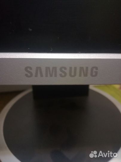 Монитор Samsung syncmaster 203 в