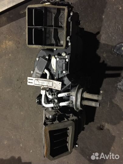 Печка на Infiniti QX 56 2004 год